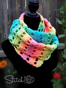 Jumping Retro Infinity Scarf