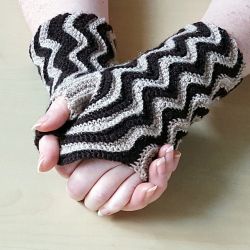 La Chocolatière Mitts