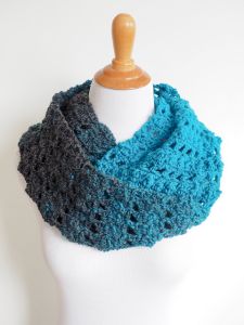 Cobbles and Ladders Infinity Scarf