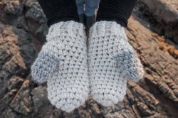 Crochet Scato Mittens