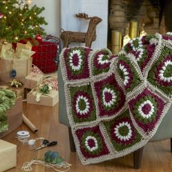 Yuletide Motif Throw