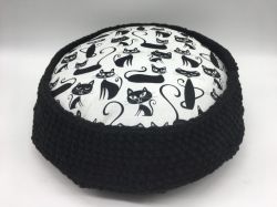 Quick and Easy Crochet Pet Bed