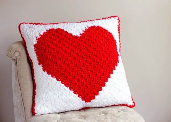 Heart C2C Pillow