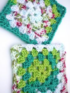 Bloom Chunky Basic Granny Square