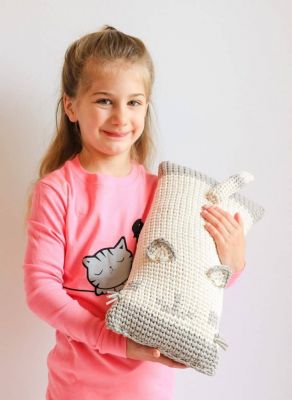 Cat Cuddler Neck Travel Pillow