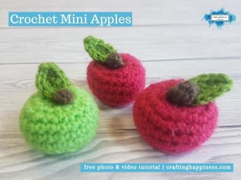 Crochet Mini Apples