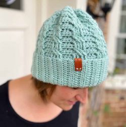 Neo Mint Crochet Cable Hat