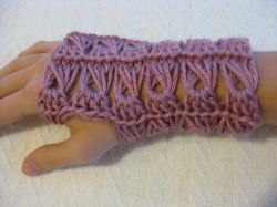 Broomstick Lace Fingerless Gloves