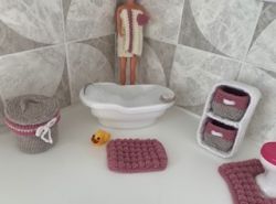 Doll house bathroom