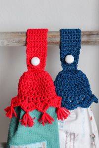 Tasseled Towel Topper