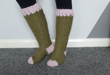 The Lake Cabin Chunky Socks