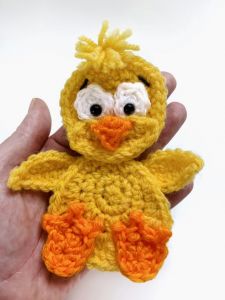 Easter chick appliqué