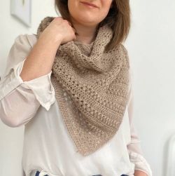 Richmond Crochet Boomerang Shawl