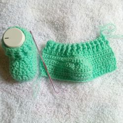 Crochet Unisex baby booties worked flat