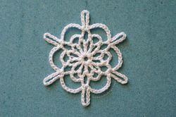 Super quick crochet snowflakes