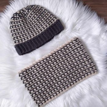 Trinity Stitch Striped Crochet Cowl