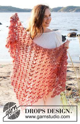 Coral Marina Shawl