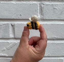 Small Bee Toy
