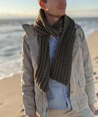 Classic Ribbed Men's Crochet Scarf