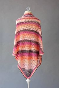 Incarnadine Shawl