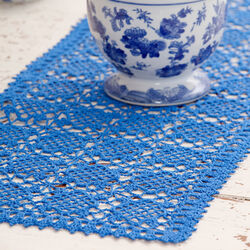 Sweet Clover Table Runner