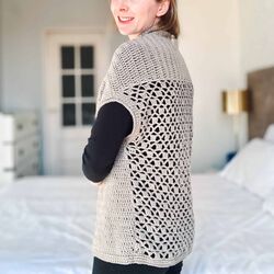 Sleeveless Cardi