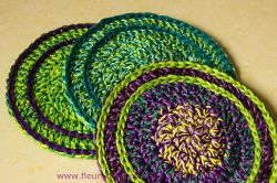 Scrap Yarn Coaster 