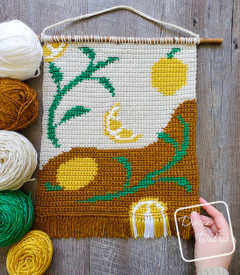 Lovely Lemons Wall Hanging