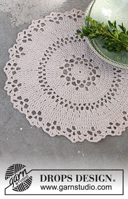 Holly Doily