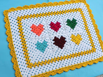 Granny Heart Table Runner