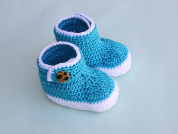 Cozy Flapped Baby Shoes