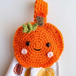 Pumpkin Towel Topper