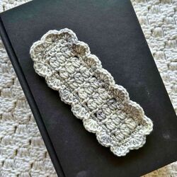 Cluster Stitch Bookmark