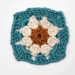 How To Crochet A Daisy Granny Square