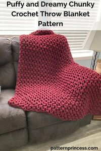 Puffy and Dreamy Chunky Throw
