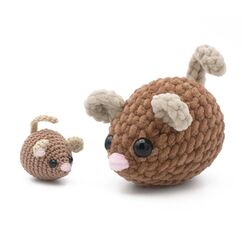 Molly the Mouse Amigurumi