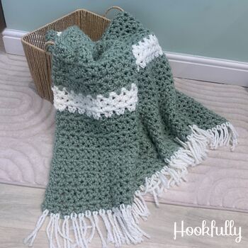 Cozy V-stitch Blanket