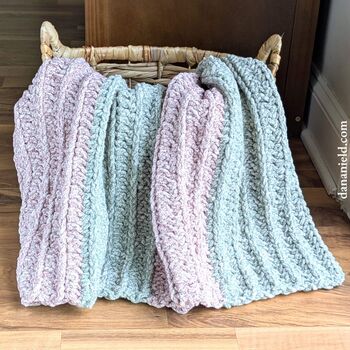 Last-Minute Christmas Baby Blanket