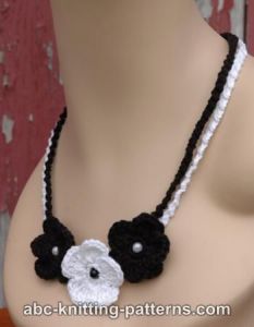 Black and White Crochet Flower Necklace