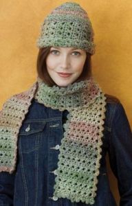 Chic Crochet Cloche & Scarf