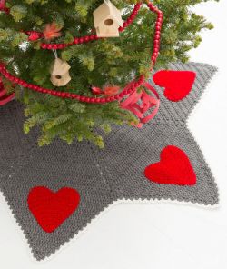 Holiday Hearts Tree Skirt