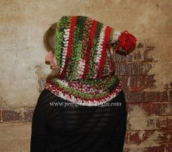 Holly Jolly Hooded Cowl