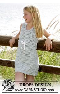 DROPS crochet dress