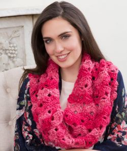 Blushing Shells Cowl