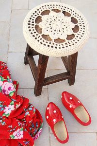 Flower Medallion Stool Cover