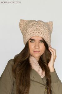 Chunky Cabled Cat Hat