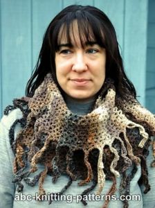 Easy Fringed Cowl