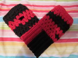 Bobble Fingerless Gloves