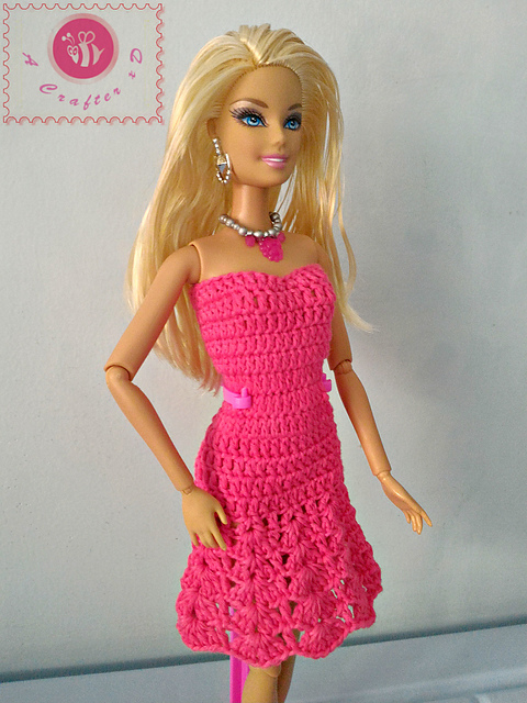 Barbie Colorblock Mod Sheath Dress (Free Crochet Pattern) - FeltMagnet