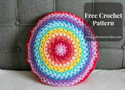 Granny Circle Cushion